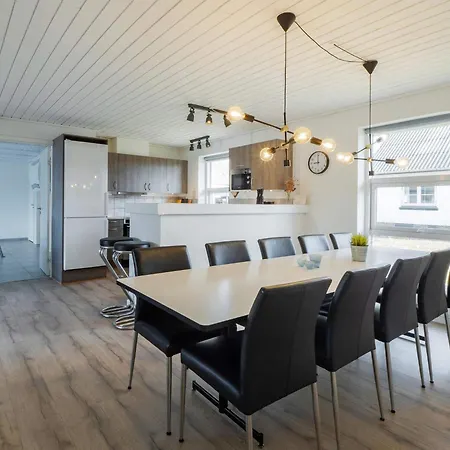 Semesterbostad Renovated Retreat With Pool - By Traum Thisted