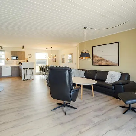 Semesterbostad Renovated Retreat With Pool - By Traum Thisted