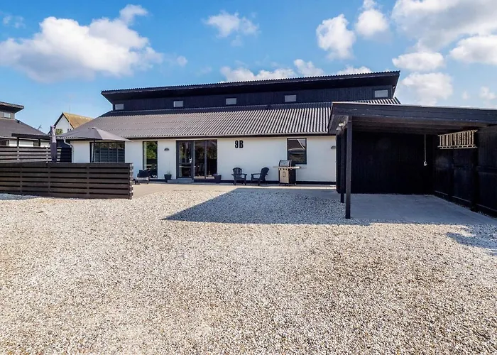 Holiday home Renovated Retreat With Pool - By Traum
