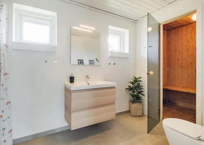 Renovated Retreat With Pool - By Traum Holiday home Thisted